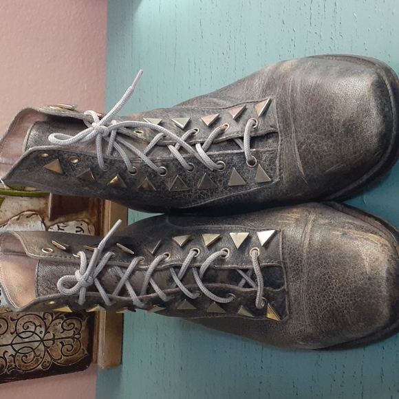 DISTRESSED BOOTS SZ 38 EUR - Picture 1 of 8